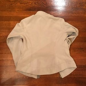 Patagonia windbreaker